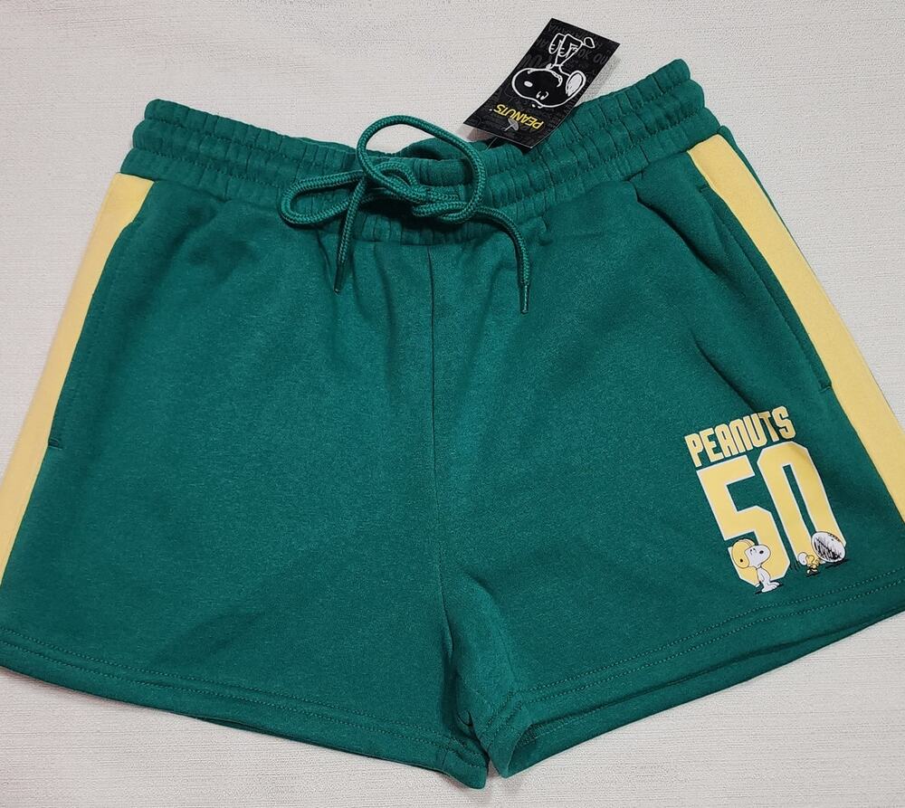 Snoopy peanuts women's Large jogger shorts W30'' x L14''